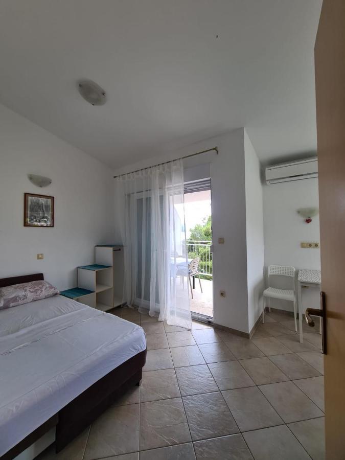 Oasis Of Peace Apartment Omis Exterior photo